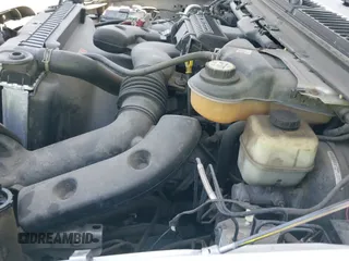 ✅ 2005 Ford F-250 XL • VIN: 1FTSX20555EC81170 • Лот: 42603180. Опубликован ранее на IAAI с пробегом 111 720 миль. Бесплатный доступ к архиву аукционных продаж из США и подробный отчёт об истории автомобиля на DreamBid. Изображение 19.