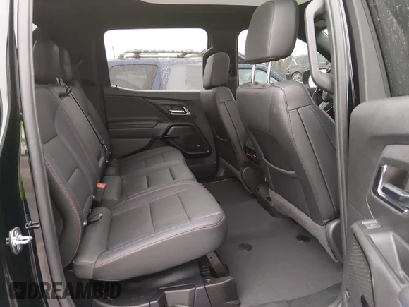 ✅ 2024 Chevrolet Silverado EV RST • VIN: 1GC40ZEL9RU302207 • Lot: 44291630. Wystawiony na IAAI z przebiegiem 35 120 mil. Bezpłatny archiwum sprzedaży aukcyjnych z USA i szczegółowy raport historii pojazdu na DreamBid. Zdjęcie 8.