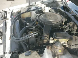 ✅ 1984 Chevrolet Camaro • VIN: 1G1AP87H1EL204122 • Lot: 41400136. Wystawiony na IAAI z przebiegiem 374 682 mil. Bezpłatny archiwum sprzedaży aukcyjnych z USA i szczegółowy raport historii pojazdu na DreamBid. Zdjęcie 19.