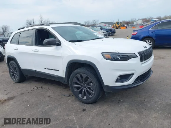 ✅ 2021 Jeep Cherokee Latitude Lux • VIN: 1C4PJMMX6MD156598 • Lot: 44817005. Wystawiony na IAAI z przebiegiem 64 490 mil. Bezpłatny archiwum sprzedaży aukcyjnych z USA i szczegółowy raport historii pojazdu na DreamBid. Zdjęcie 1.