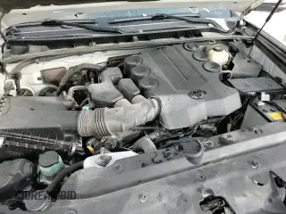 ✅ 2022 Toyota 4Runner SR5 Premium • VIN: JTENU5JR4N6065888 • Лот: 92617145. Опубликован ранее на Copart с пробегом 46 647 миль. Бесплатный доступ к архиву аукционных продаж из США и подробный отчёт об истории автомобиля на DreamBid. Изображение 13.