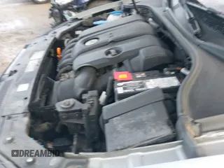 ✅ 2013 Volkswagen Passat SE • VIN: 1VWBP7A33DC130314 • Lot: 43489703. Wystawiony na IAAI z przebiegiem 113 324 mil. Bezpłatny archiwum sprzedaży aukcyjnych z USA i szczegółowy raport historii pojazdu na DreamBid. Zdjęcie 19.