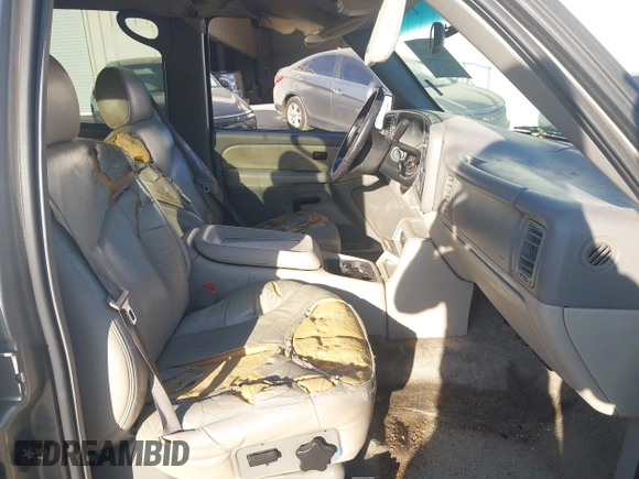 ✅ 2001 GMC Yukon XL SLT • VIN: 3GKFK16TX1G270835 • Lot: 43521021. Wystawiony na IAAI z przebiegiem 373 065 mil. Bezpłatny archiwum sprzedaży aukcyjnych z USA i szczegółowy raport historii pojazdu na DreamBid. Zdjęcie 5.