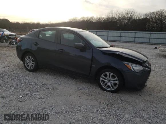 ✅ 2017 Toyota Yaris • VIN: 3MYDLBYV7HY178575 • Лот: 36124273. Опубликован ранее на Copart с пробегом 102 607 миль. Бесплатный доступ к архиву аукционных продаж из США и подробный отчёт об истории автомобиля на DreamBid. Изображение 4.