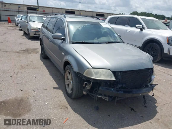 ✅ 2004 Volkswagen Passat GLX • VIN: WVWWH63B54E033281 • Лот: 42448957. Опубликован ранее на IAAI с пробегом 81 361 миль. Бесплатный доступ к архиву аукционных продаж из США и подробный отчёт об истории автомобиля на DreamBid. Изображение 1.