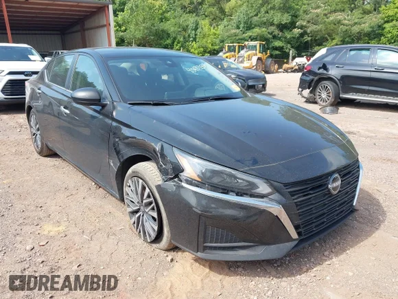 ✅ 2025 Nissan Altima SV • VIN: 1N4BL4DVXSN363558 • Лот: 45483544. Опубликован ранее на IAAI с пробегом 34 681 миль. Бесплатный доступ к архиву аукционных продаж из США и подробный отчёт об истории автомобиля на DreamBid. Изображение 1.