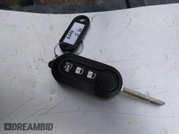 ✅ 2019 Ram ProMaster Cargo • VIN: 3C6TRVDG8KE515059 • Lot: 44794347. Wystawiony na IAAI z przebiegiem 133 809 mil. Bezpłatny archiwum sprzedaży aukcyjnych z USA i szczegółowy raport historii pojazdu na DreamBid. Zdjęcie 11.