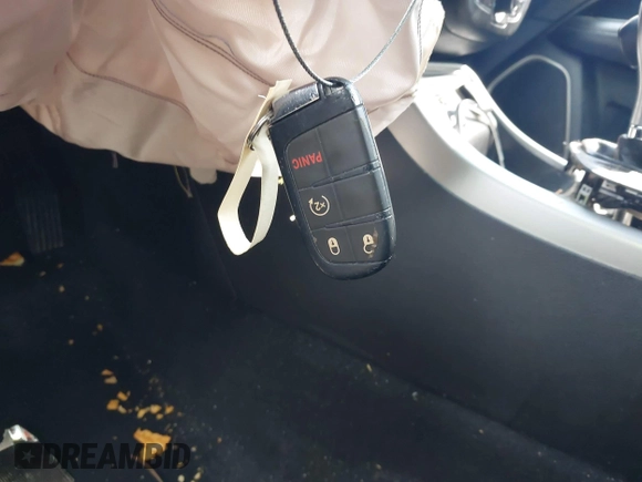 ✅ 2020 Jeep Compass Altitude • VIN: 3C4NJCBB5LT257567 • Lot: 42115685. Wystawiony na IAAI z przebiegiem 118 294 mil. Bezpłatny archiwum sprzedaży aukcyjnych z USA i szczegółowy raport historii pojazdu na DreamBid. Zdjęcie 11.