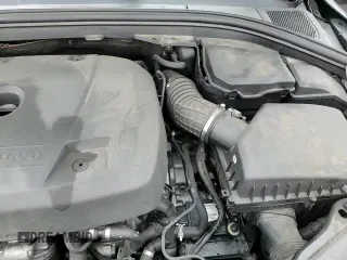 ✅ 2017 Volvo XC60 Inscription • VIN: YV449MRU2H2009722 • Lot: 60276805. Listed on Copart with 100,011 mi. Free auction sales archive from the USA and detailed vehicle history report at DreamBid. Image 15.