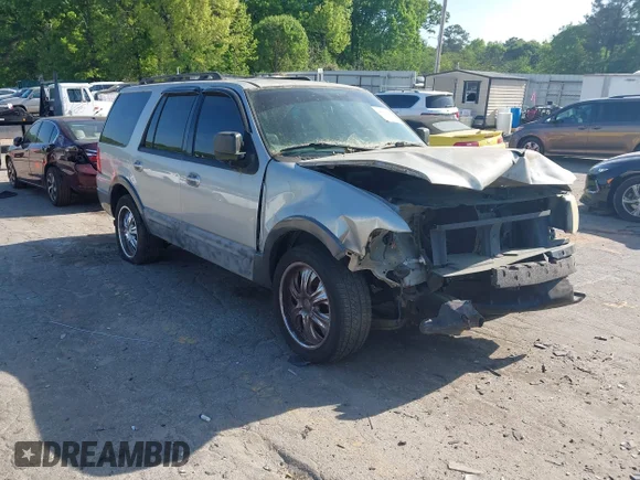 ✅ 2005 Ford Expedition Special Service • VIN: 1FMPU15595LB05750 • Лот: 44840080. Опубліковано раніше на IAAI з пробігом 295 289 миль. Безкоштовний доступ до архіву аукціонних продажів зі США та докладний звіт про історію автомобіля на DreamBid. Зображення 1.