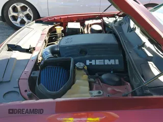 ✅ 2014 Dodge Challenger R/T Classic • VIN: 2C3CDYBT4EH229974 • Lot: 41492690. Wystawiony na IAAI z przebiegiem 172 000 mil. Bezpłatny archiwum sprzedaży aukcyjnych z USA i szczegółowy raport historii pojazdu na DreamBid. Zdjęcie 19.