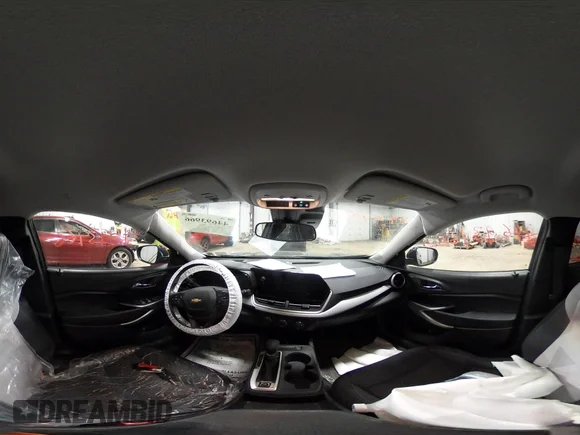 ✅ 2024 Chevrolet Trax LS • VIN: KL77LFE2XRC207345 • Lot: 44693966. Wystawiony na IAAI z przebiegiem 35 718 mil. Bezpłatny archiwum sprzedaży aukcyjnych z USA i szczegółowy raport historii pojazdu na DreamBid. Zdjęcie 18.