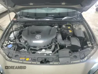 ✅ 2024 Mazda 3 Carbon Edition • VIN: JM1BPBYY6R1709615 • Lot: 44304565. Wystawiony na Copart z przebiegiem 24 433 mil. Bezpłatny archiwum sprzedaży aukcyjnych z USA i szczegółowy raport historii pojazdu na DreamBid. Zdjęcie 15.