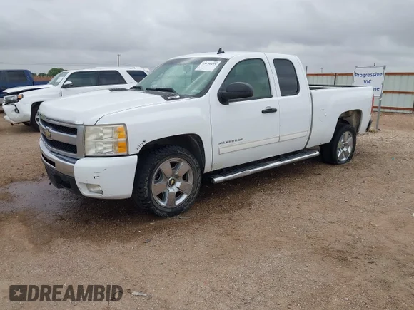 ✅ 2011 Chevrolet Silverado 1500 LT • VIN: 1GCRCSE03BZ132929 • Lot: 45190495. Listed on IAAI with 298,401 mi. Free auction sales archive from the USA and detailed vehicle history report at DreamBid. Image 2.