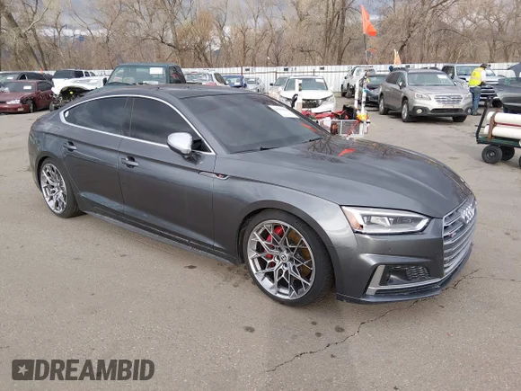 ✅ 2018 Audi S5 Sportback Prestige • VIN: WAUC4CF57JA130890 • Lot: 44385654. Wystawiony na IAAI z przebiegiem 85 552 mil. Bezpłatny archiwum sprzedaży aukcyjnych z USA i szczegółowy raport historii pojazdu na DreamBid. Zdjęcie 1.