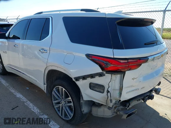 ✅ 2022 Chevrolet Traverse High Country • VIN: 1GNEVNKW3NJ175518 • Lot: 43394760. Wystawiony na IAAI z przebiegiem 54 790 mil. Bezpłatny archiwum sprzedaży aukcyjnych z USA i szczegółowy raport historii pojazdu na DreamBid. Zdjęcie 6.