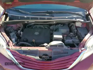 ✅ 2017 Toyota Sienna LE Auto Access Seat • VIN: 5TDKZ3DC8HS888011 • Lot: 91721535. Wystawiony na Copart z przebiegiem 70 606 mil. Bezpłatny archiwum sprzedaży aukcyjnych z USA i szczegółowy raport historii pojazdu na DreamBid. Zdjęcie 14.