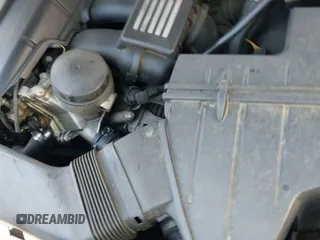 ✅ 2011 BMW 3 Series 328i xDrive • VIN: WBAKF3C58BE567835 • Lot: 42685022. Listed on IAAI with 221,896 mi. Free auction sales archive from the USA and detailed vehicle history report at DreamBid. Image 16.