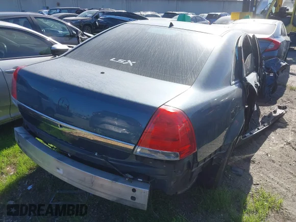✅ 2013 Chevrolet Caprice Police Police • VIN: 6G1MK5R26DL828972 • Lot: 43165747. Wystawiony na IAAI z przebiegiem 110 161 mil. Bezpłatny archiwum sprzedaży aukcyjnych z USA i szczegółowy raport historii pojazdu na DreamBid. Zdjęcie 4.