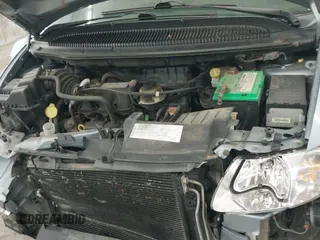 ✅ 2006 Dodge Caravan SXT • VIN: 1D4GP45RX6B609010 • Lot: 43356912. Wystawiony na IAAI z przebiegiem 106 276 mil. Bezpłatny archiwum sprzedaży aukcyjnych z USA i szczegółowy raport historii pojazdu na DreamBid. Zdjęcie 13.