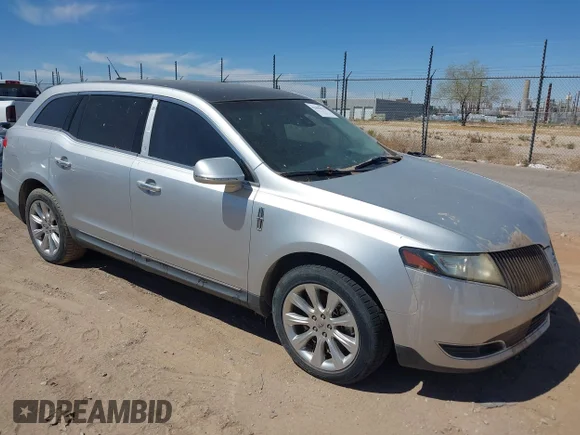 ✅ 2013 Lincoln MKT • VIN: 2LMHJ5FK3DBL59384 • Лот: 42099478. Опубліковано раніше на IAAI з пробігом 187 367 миль. Безкоштовний доступ до архіву аукціонних продажів зі США та докладний звіт про історію автомобіля на DreamBid. Зображення 1.