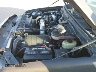 ✅ 2004 Ford Excursion Limited • VIN: 1FMNU42P74EA15661 • Lot: 43508430. Wystawiony na IAAI z przebiegiem 325 816 mil. Bezpłatny archiwum sprzedaży aukcyjnych z USA i szczegółowy raport historii pojazdu na DreamBid. Zdjęcie 19.