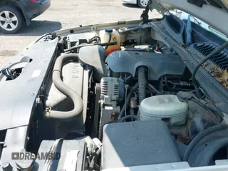 2004 Chevrolet Silverado 1500 z VIN 1GCEC14T44Z315053, wystawiony jako IAAI lot #42557998 z przebiegiem 130 016 mil mil oraz . Historia ofert i sprzedaży dostępna na DreamBid. Obrazek 12.