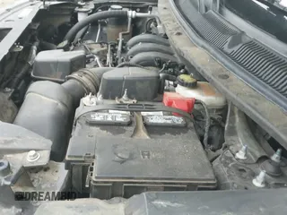 ✅ 2017 Ford Explorer XLT • VIN: 1FM5K7D87HGC51265 • Lot: 42116580. Wystawiony na IAAI z przebiegiem 147 898 mil. Bezpłatny archiwum sprzedaży aukcyjnych z USA i szczegółowy raport historii pojazdu na DreamBid. Zdjęcie 20.