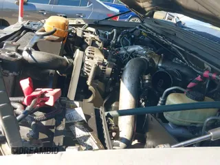 ✅ 2002 Ford F-250 XL • VIN: 1FTNX21FX2EB58660 • Lot: 43087145. Wystawiony na IAAI z przebiegiem 239 234 mil. Bezpłatny archiwum sprzedaży aukcyjnych z USA i szczegółowy raport historii pojazdu na DreamBid. Zdjęcie 16.