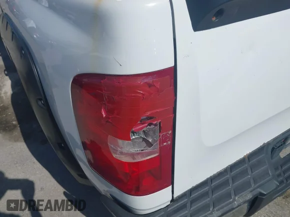 ✅ 2011 Chevrolet Silverado 1500 LT • VIN: 3GCPKSE30BG207042 • Lot: 45251232. Wystawiony na IAAI z przebiegiem 273 349 mil. Bezpłatny archiwum sprzedaży aukcyjnych z USA i szczegółowy raport historii pojazdu na DreamBid. Zdjęcie 6.
