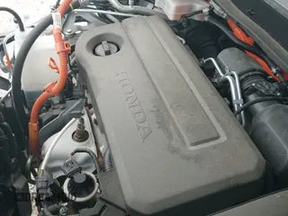 ✅ 2025 Honda CR-V Sport • VIN: 7FARS6H51SE023574 • Lot: 42230094. Listed on IAAI with 7,268 mi. Free auction sales archive from the USA and detailed vehicle history report at DreamBid. Image 18.