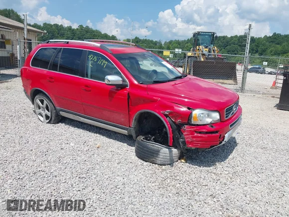 ✅ 2010 Volvo XC90 R-Design • VIN: YV4982CTXA1562966 • Lot: 42787199. Listed on IAAI with 128,224 mi. Free auction sales archive from the USA and detailed vehicle history report at DreamBid. Image 1.