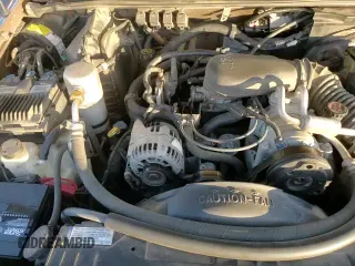 ✅ 1997 GMC Sonoma SLS • VIN: 1GTCS19X0V8510886 • Lot: 85332554. Wystawiony na Copart z przebiegiem 88 447 mil. Bezpłatny archiwum sprzedaży aukcyjnych z USA i szczegółowy raport historii pojazdu na DreamBid. Zdjęcie 13.