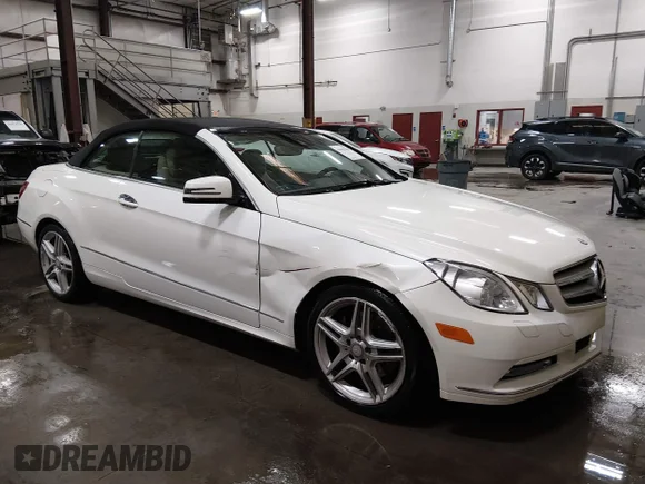✅ 2013 Mercedes-Benz E 350 • VIN: WDDKK5KF7DF208273 • Lot: 44456324. Wystawiony na IAAI z przebiegiem 58 538 mil. Bezpłatny archiwum sprzedaży aukcyjnych z USA i szczegółowy raport historii pojazdu na DreamBid. Zdjęcie 1.