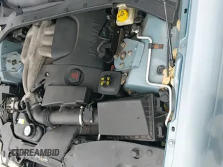 ✅ 2004 Jaguar S-Type • VIN: SAJEA01T44FN03885 • Lot: 41363610. Wystawiony na IAAI z przebiegiem 260 228 mil. Bezpłatny archiwum sprzedaży aukcyjnych z USA i szczegółowy raport historii pojazdu na DreamBid. Zdjęcie 12.