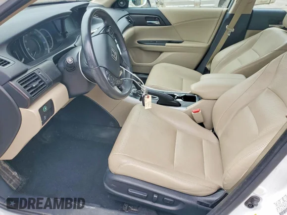 ✅ 2015 Honda Accord EX-L • VIN: 1HGCR2F84FA129875 • Lot: 51830416. Wystawiony na Copart z przebiegiem 68 641 mil. Bezpłatny archiwum sprzedaży aukcyjnych z USA i szczegółowy raport historii pojazdu na DreamBid. Zdjęcie 7.
