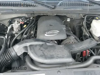 ✅ 2004 Chevrolet Suburban LS • VIN: 3GNEC16Z64G300451 • Лот: 41316787. Опубликован ранее на IAAI с пробегом 255 886 миль. Бесплатный доступ к архиву аукционных продаж из США и подробный отчёт об истории автомобиля на DreamBid. Изображение 17.