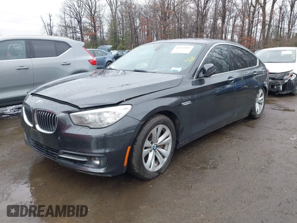 ✅ 2015 BMW 5 Series 535i Gran Turismo • VIN: WBA5M2C51FGH99154 • Lot: 41512482. Wystawiony na IAAI z przebiegiem Nie podano. Bezpłatny archiwum sprzedaży aukcyjnych z USA i szczegółowy raport historii pojazdu na DreamBid. Zdjęcie 17.