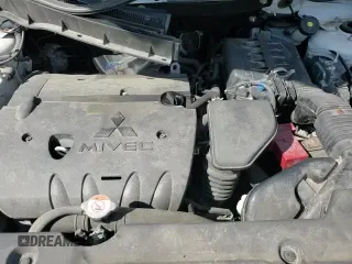 ✅ 2017 Mitsubishi Outlander SEL • VIN: JA4AP4AW2HZ048014 • Лот: 81828395. Опубликован ранее на Copart с пробегом 31 589 миль. Бесплатный доступ к архиву аукционных продаж из США и подробный отчёт об истории автомобиля на DreamBid. Изображение 15.