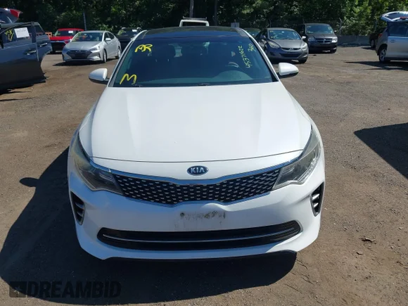 ✅ 2016 Kia Optima SX Turbo • VIN: 5XXGW4L22GG013276 • Lot: 45371622. Wystawiony na IAAI z przebiegiem 129 419 mil. Bezpłatny archiwum sprzedaży aukcyjnych z USA i szczegółowy raport historii pojazdu na DreamBid. Zdjęcie 6.