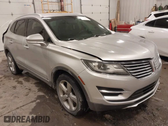 ✅ 2017 Lincoln MKC Premiere • VIN: 5LMCJ1D96HUL11616 • Лот: 44274432. Опубліковано раніше на IAAI з пробігом 108 126 миль. Безкоштовний доступ до архіву аукціонних продажів зі США та докладний звіт про історію автомобіля на DreamBid. Зображення 1.