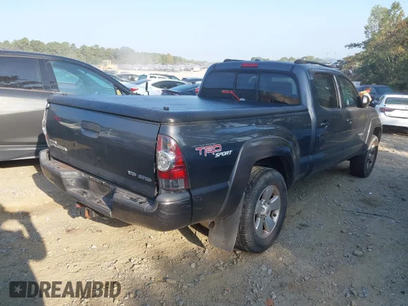 ✅ 2010 Toyota Tacoma • VIN: 5TEMU4FNXAZ678031 • Lot: 43195388. Wystawiony na IAAI z przebiegiem 187 954 mil. Bezpłatny archiwum sprzedaży aukcyjnych z USA i szczegółowy raport historii pojazdu na DreamBid. Zdjęcie 4.