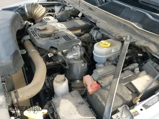 ✅ 2024 Ram 2500 Big Horn • VIN: 3C6UR5DL1RG244863 • Lot: 43573267. Wystawiony na IAAI z przebiegiem 31 763 mil. Bezpłatny archiwum sprzedaży aukcyjnych z USA i szczegółowy raport historii pojazdu na DreamBid. Zdjęcie 19.