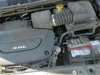 ✅ 2017 Chrysler Pacifica Limited • VIN: 2C4RC1GG8HR643270 • Lot: 80824515. Listed on Copart with 112,378 mi. Free auction sales archive from the USA and detailed vehicle history report at DreamBid. Image 17.