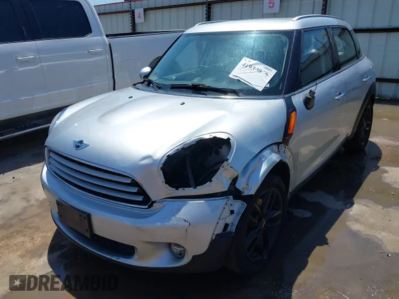 ✅ 2014 MINI Countryman • VIN: WMWZB3C50EWR41850 • Lot: 41939016. Wystawiony na IAAI z przebiegiem 126 283 mil. Bezpłatny archiwum sprzedaży aukcyjnych z USA i szczegółowy raport historii pojazdu na DreamBid. Zdjęcie 6.