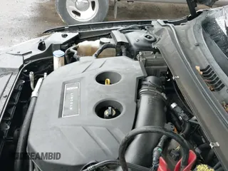 ✅ 2019 Lincoln MKZ Standard • VIN: 3LN6L5A92KR631472 • Lot: 42023538. Wystawiony na IAAI z przebiegiem 114 541 mil. Bezpłatny archiwum sprzedaży aukcyjnych z USA i szczegółowy raport historii pojazdu na DreamBid. Zdjęcie 19.