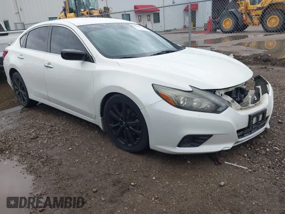 ✅ 2017 Nissan Altima SV • VIN: 1N4AL3AP6HC493983 • Lot: 44763767. Wystawiony na IAAI z przebiegiem 124 344 mil. Bezpłatny archiwum sprzedaży aukcyjnych z USA i szczegółowy raport historii pojazdu na DreamBid. Zdjęcie 1.