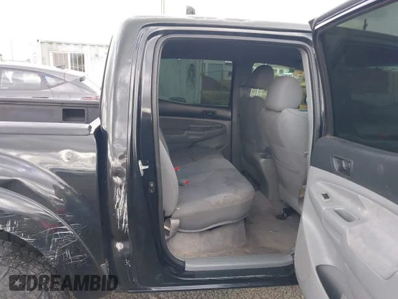 ✅ 2007 Toyota Tacoma • VIN: 5TELU42N67Z320984 • Lot: 45114536. Wystawiony na IAAI z przebiegiem 189 076 mil. Bezpłatny archiwum sprzedaży aukcyjnych z USA i szczegółowy raport historii pojazdu na DreamBid. Zdjęcie 8.