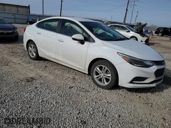 ✅ 2018 Chevrolet Cruze LT • VIN: 1G1BE5SMXJ7120655 • Lot: 74254495. Wystawiony na Copart z przebiegiem 93 274 mil. Bezpłatny archiwum sprzedaży aukcyjnych z USA i szczegółowy raport historii pojazdu na DreamBid. Zdjęcie 4.