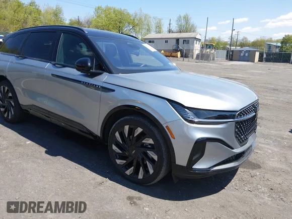 ✅ 2025 Lincoln Nautilus Reserve • VIN: 5LMPJ8K42SJ890601 • Lot: 45028128. Listed on IAAI with 9,533 mi. Free auction sales archive from the USA and detailed vehicle history report at DreamBid. Image 1.